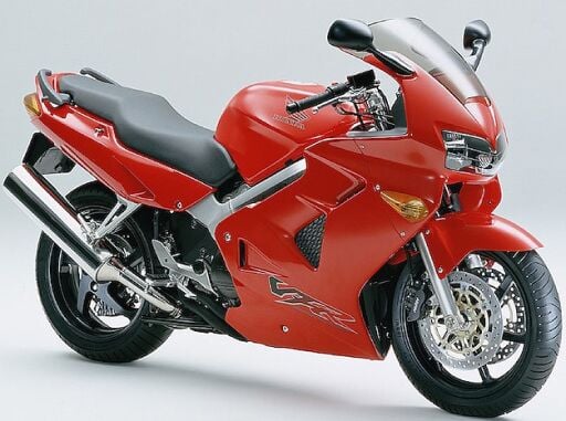 Honda VFR 800 Lastik